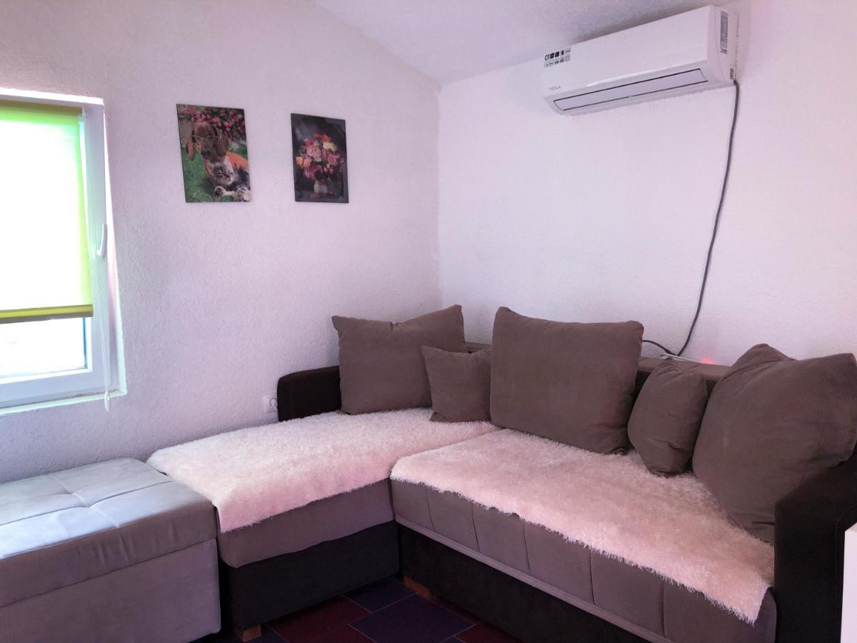 Renata Holiday Apartments อุลซิน ภายนอก รูปภาพ