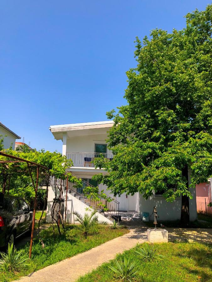 Renata Holiday Apartments อุลซิน ภายนอก รูปภาพ