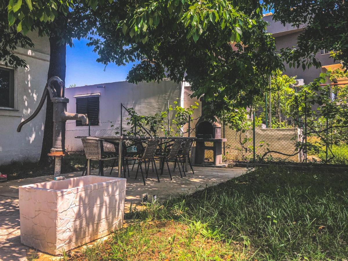 Renata Holiday Apartments อุลซิน ภายนอก รูปภาพ
